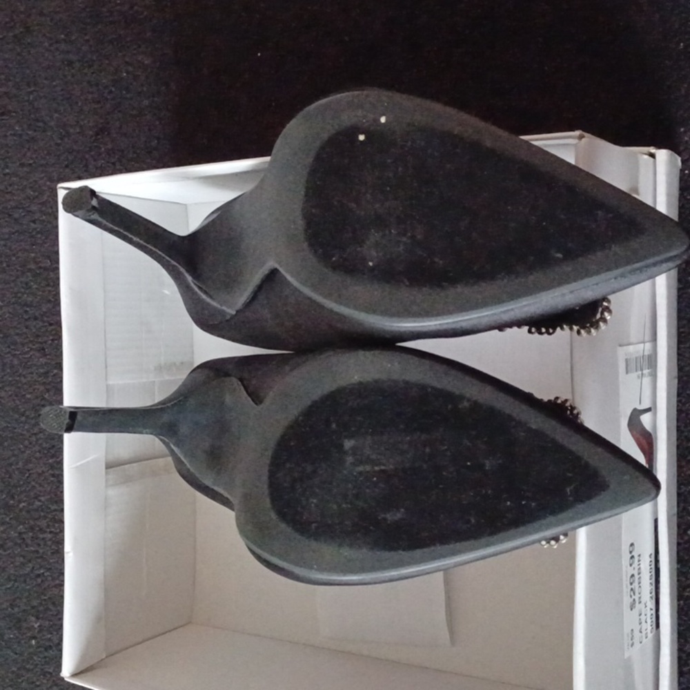 Shoes - Picture 2 of 3